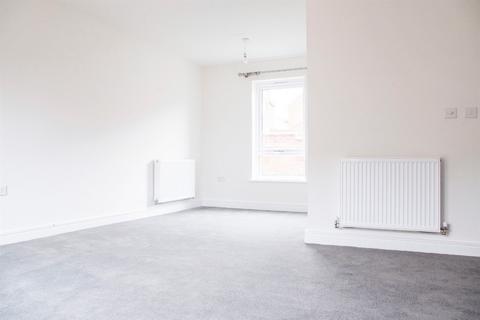 3 bedroom end of terrace house to rent, Exeter EX1