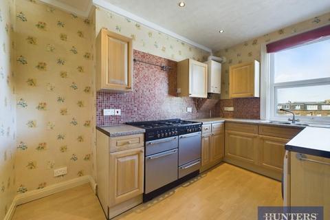 3 bedroom flat to rent, Albion Road, Scarborough, North Yorkshire