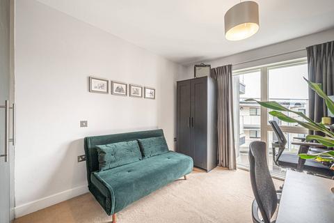 2 bedroom flat to rent, Iverson Road, West Hampstead, London, NW6