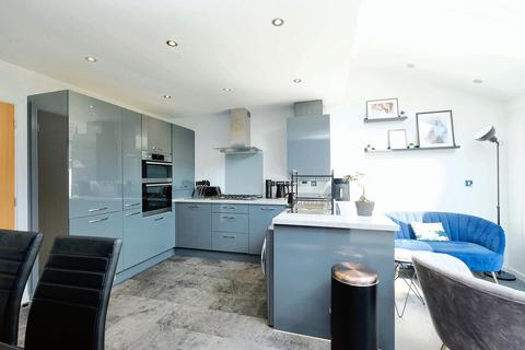 7 Grantham Crescent, Eccles, Manchester, M30 0ZB