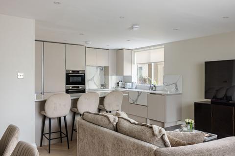 3 bedroom apartment for sale, London SW1X