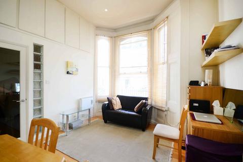 Studio to rent, Sinclair Gardens, Brook Green, London, W14