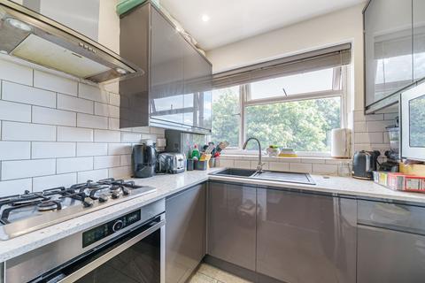 102 Grove Road, Mitcham, CR4 1SB