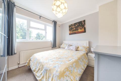 102 Grove Road, Mitcham, CR4 1SB