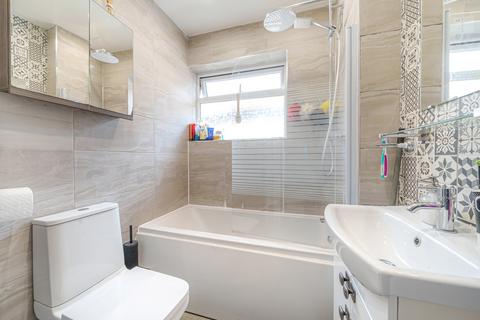 102 Grove Road, Mitcham, CR4 1SB