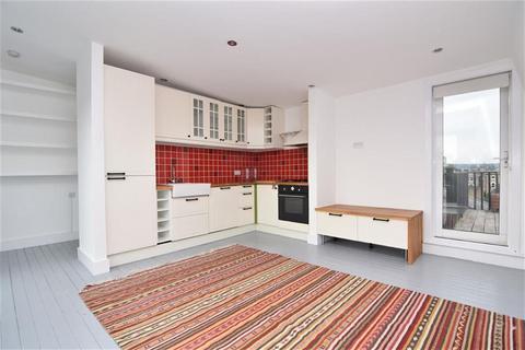 2 bedroom flat to rent, South Villas, London, London