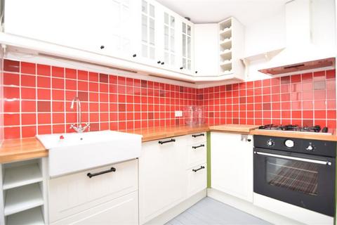 2 bedroom flat to rent, South Villas, London, London