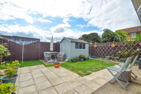 2 bedroom bungalow for sale, Martin Way, Skegness, PE25