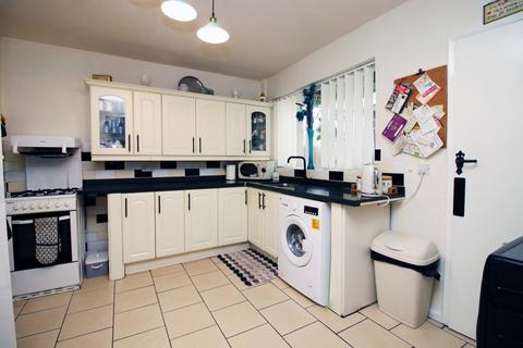 3 bedroom terraced house for sale, Chatsworth Avenue,  Fleetwood, FY7