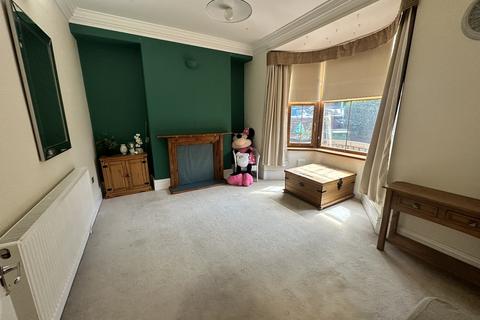 5 bedroom end of terrace house for sale, Common Road, Pontypridd, Rhondda Cynon Taff. CF37 4AE