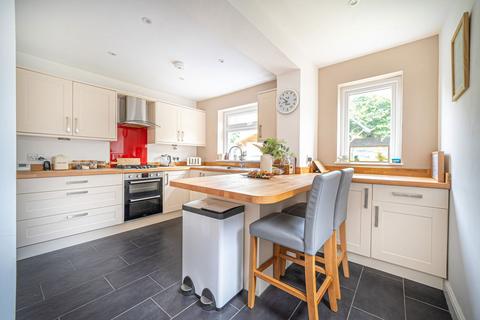 8 Tamar Drive, Oakley, Basingstoke, RG23 7DN
