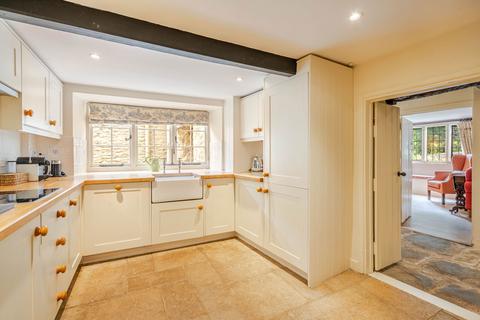 4 bedroom cottage for sale, Waterside, Castle Combe