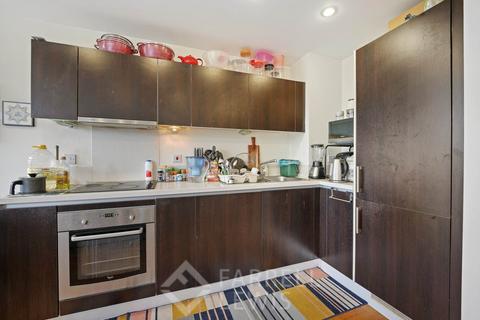 2 bedroom apartment to rent, Rosemont Road, London W3
