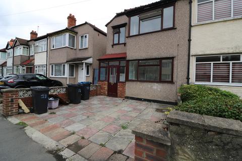 3 bedroom terraced house for sale, Grove Road, Mitcham CR4