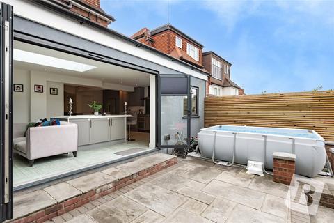 46 Harwater Drive, Loughton, IG10 1LW