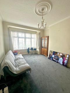 3 bedroom semi-detached house to rent, Gants, Hill, Ilford, Essex, IG6