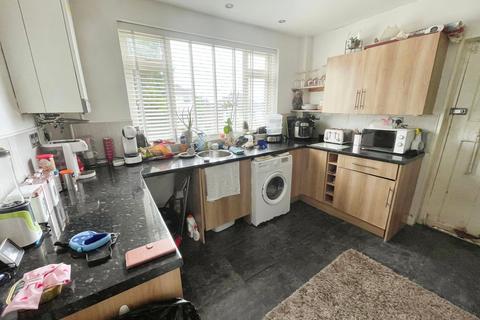 2 bedroom semi-detached house for sale, Lingfield Avenue, Birmingham, B44