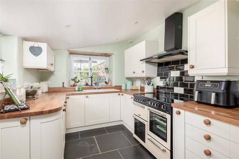 2 bedroom detached house for sale, Kiddington Road, Oxon OX7