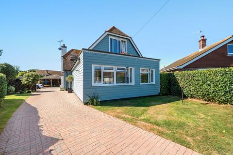 4 bedroom detached house for sale, The Close, Selsey, PO20