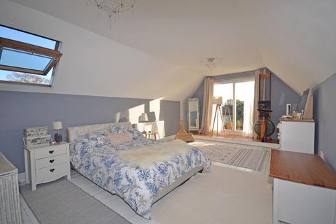 4 bedroom detached house for sale, The Close, Selsey, PO20