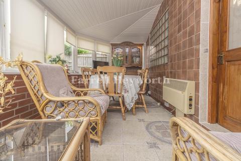 64 Yarrow Road, Chorley, PR6 0LY