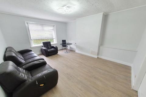 2 bedroom flat for sale, Abbeyhill Street, Glasgow G32