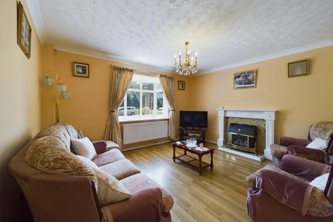 4 bedroom detached house for sale, Kettering Road North, Northampton, Northamptonshire, NN3 7BE