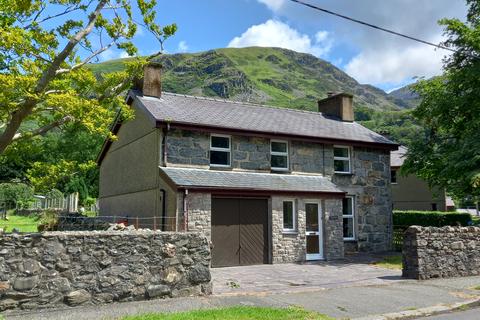 3 bedroom detached house for sale, Nant Peris LL55