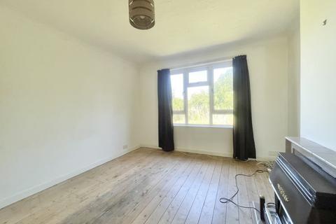 37 Ridgeway, Exeter, EX4 5AR