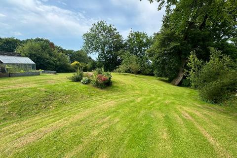 undefined, Gwynfe, Llangadog, SA19