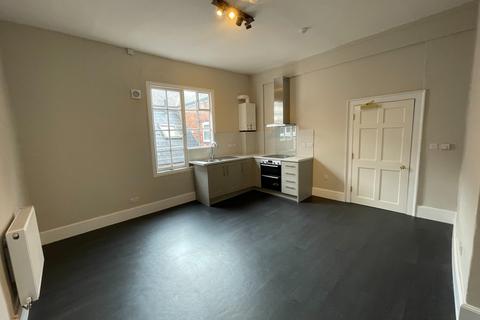 2 bedroom flat to rent, St Martins, Leicester LE1