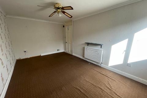 16 Hood Road, Daventry, NN11 4JS