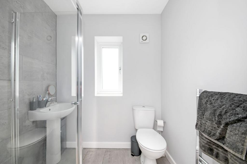 Bedroom one en suite shower room