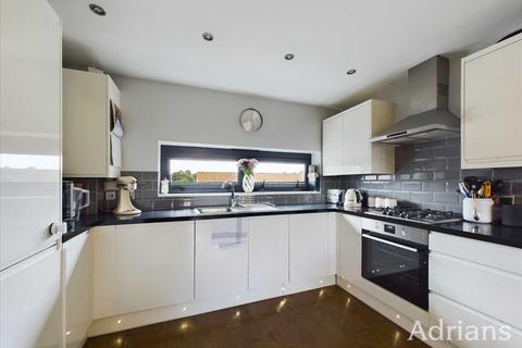 22 Upper Chase, Chelmsford, CM2 0BN