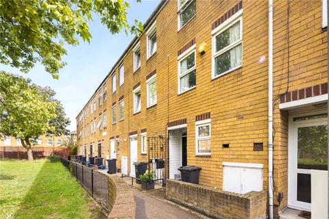 8 Evans Close, London, E8 3TD