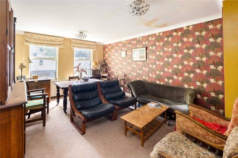 8 Evans Close, London, E8 3TD