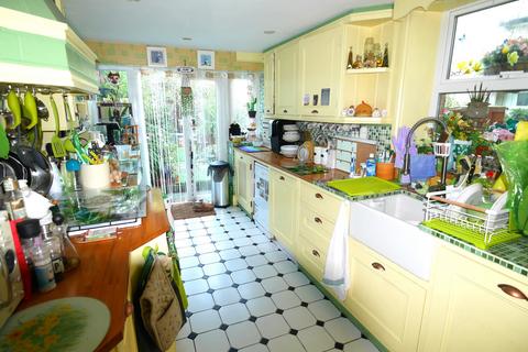 4 bedroom terraced house for sale, Dudley Road, Ventnor, Isle Of Wight. PO38 1EQ