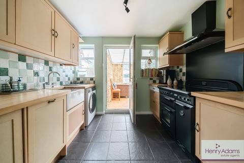 12 Luffs Meadow, Northchapel, Petworth, GU28 9HN