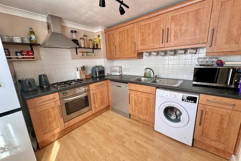 2 bedroom maisonette for sale, Woodberry Way, WALTON ON THE NAZE, CO14