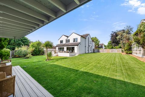 Robin Hill Billing Drive, Rawdon, Leeds, LS19 6QR
