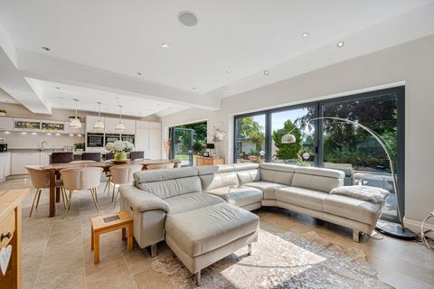 Robin Hill Billing Drive, Rawdon, Leeds, LS19 6QR