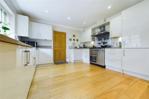 5 The Warren, Three Mile Cross, Reading, RG7 1NZ