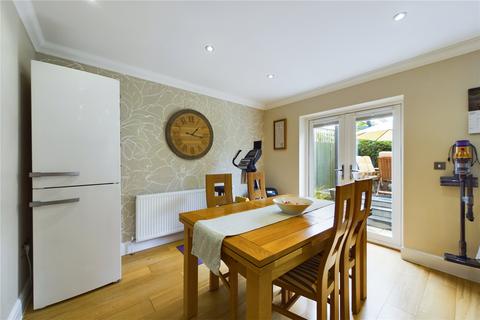 5 The Warren, Three Mile Cross, Reading, RG7 1NZ