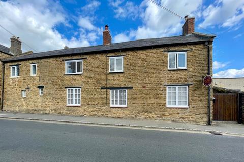 3 bedroom cottage for sale, West Street, Moulton, Northampton, NN3 7SB