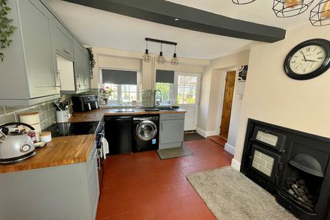 3 bedroom cottage for sale, West Street, Moulton, Northampton, NN3 7SB