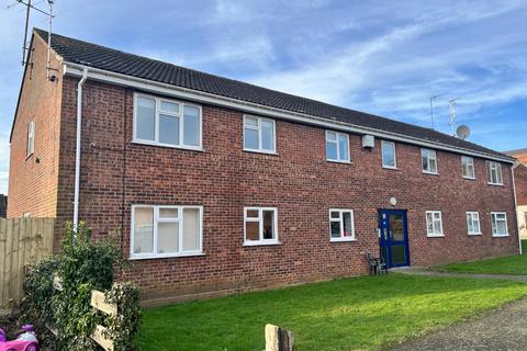 2 bedroom flat for sale, Riverside Drive, Weedon, Northampton, NN7 4RT