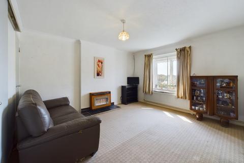 1 bedroom flat for sale, Elmhurst Court, Spinney Hill, Northampton, NN3 2LG