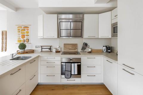 2 bedroom apartment to rent, Flat 3, 11 Union Passage, Bath