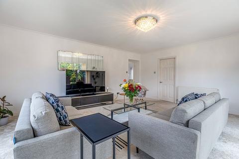2 Solway Road, Bishopbriggs, Glasgow, G64 1QW