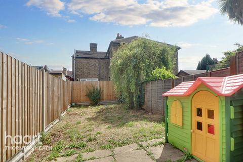 3 bedroom terraced house for sale, Moffat Road, Thornton Heath